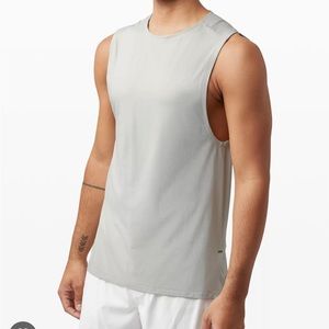 New with tags Lululemon Pulse Motivational SL tank. XL